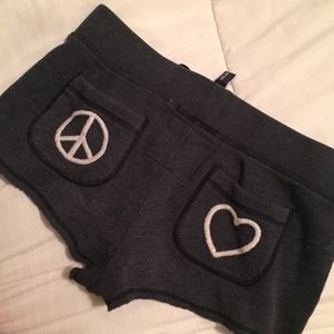 VS/PINK "PINK" PEACE & HEART SWEATSHORT NWOT Small